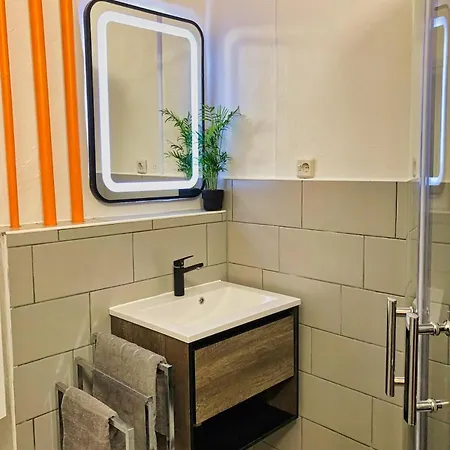 Charmante Wohnung Nahe Wiener Stadthalle Buitenkant foto