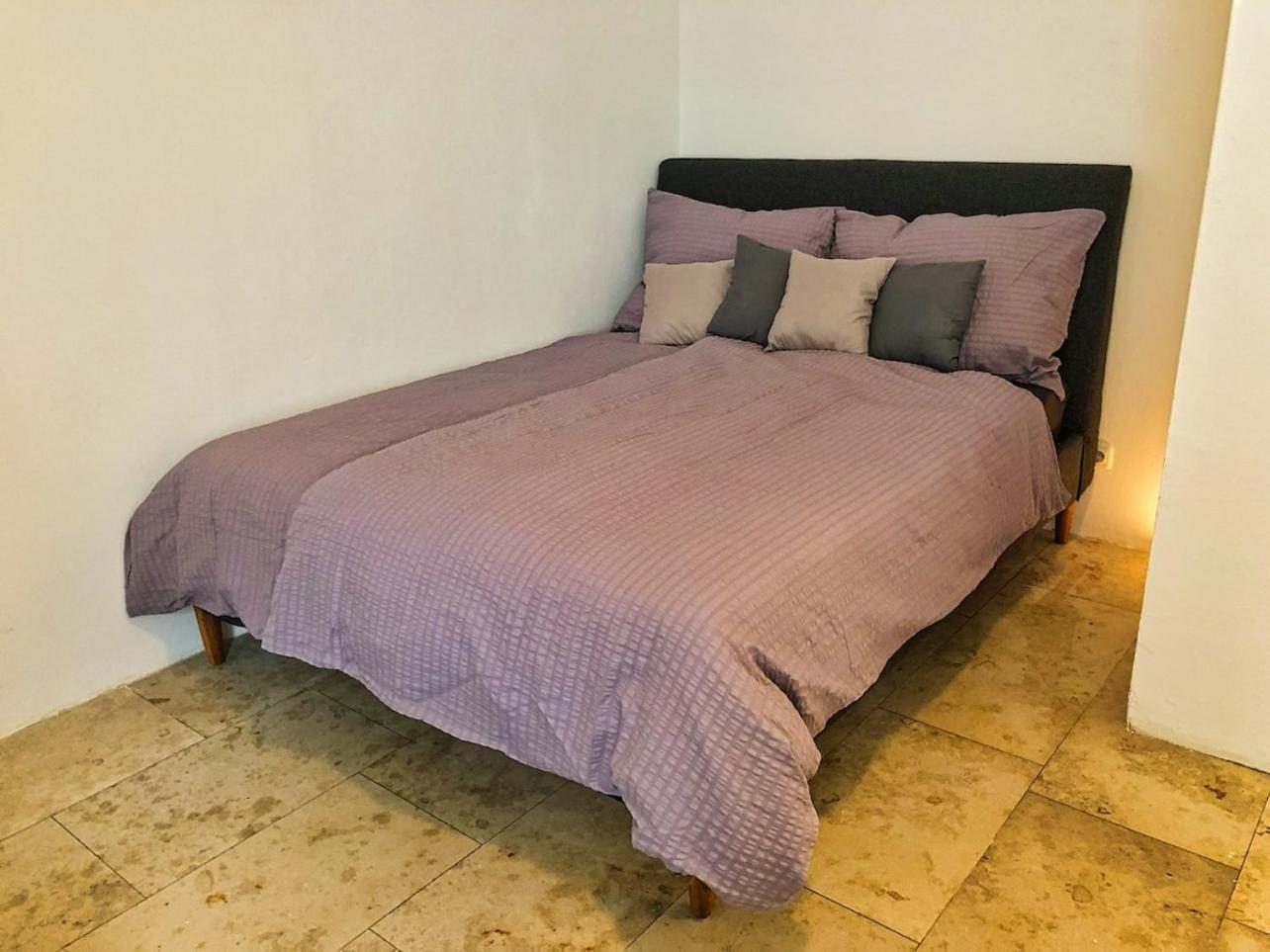 Appartement Charmante Nahe Wiener Stadthalle Wenen